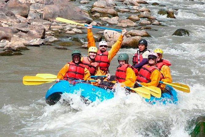 adventure-tour-in-urubamba-river-rafting-zipline-experience