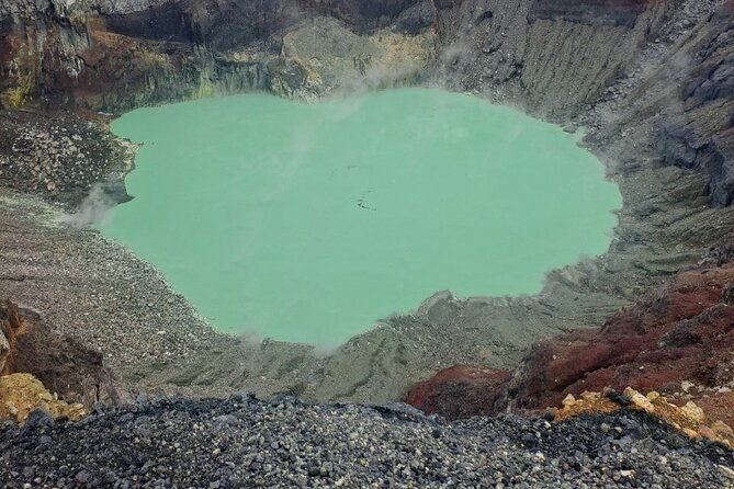 adventure-tour-santa-ana-volcano-hike-coatepeque-lake