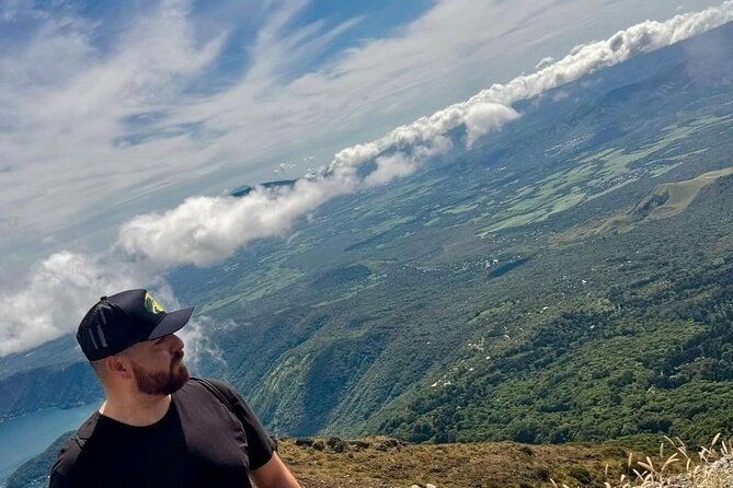 adventure-tour-santa-ana-volcano-hike-coatepeque-lake