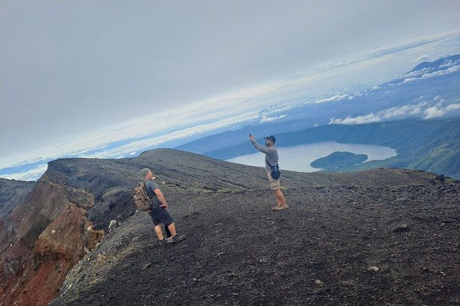 adventure-tour-santa-ana-volcano-hike-coatepeque-lake