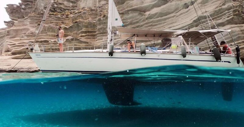 adventurous-boat-tour-to-kleftiko-sykia-caves