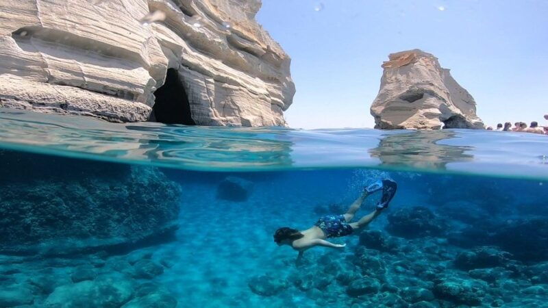 adventurous-boat-tour-to-kleftiko-sykia-caves