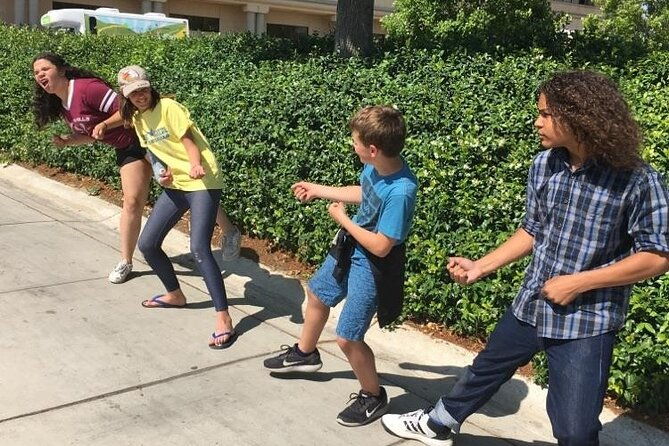 adventurous-scavenger-hunt-in-burbank-by-zombie-scavengers