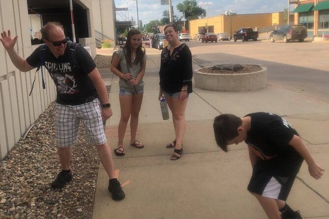 adventurous-scavenger-hunt-in-corona-by-zombie-scavengers