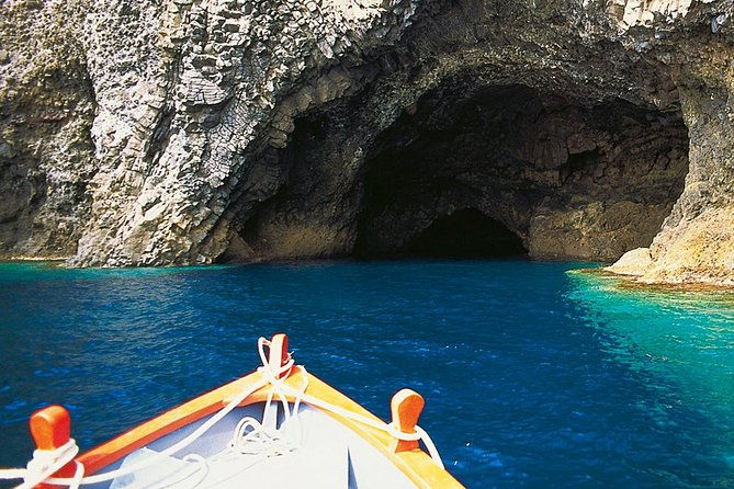 aeolian-islands-sailing-week-with-skipper-and-assistant