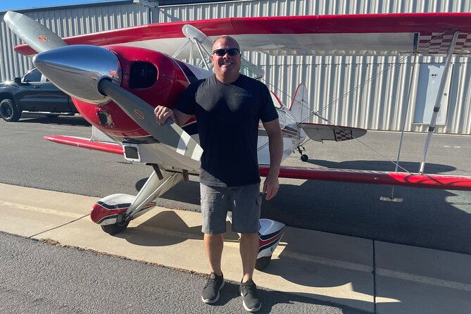 aerobatic-and-vintage-discovery-flights-over-wine-country