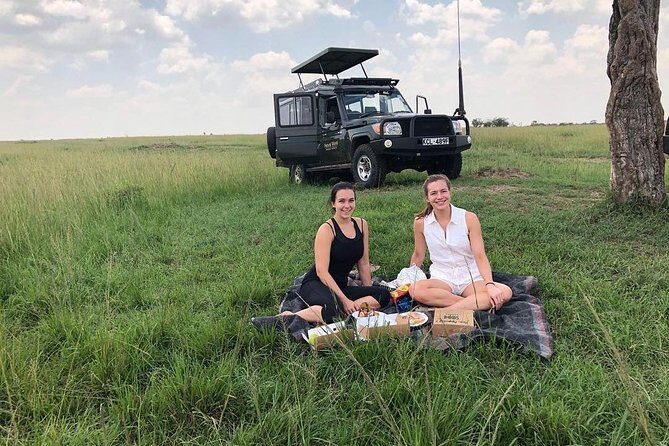 African Wildlife & Nature - 5 Kenya national parks - 6 day Jeep Safari - An Overview of the 6-Day Kenya Safari Experience