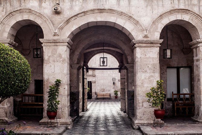 afternoon-arequipa-city-tour-with-santa-catalina-monastery
