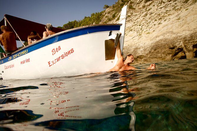 Afternoon Boat Tour to Cinque Terre with brunch on board - The Balance of Value and Experience
