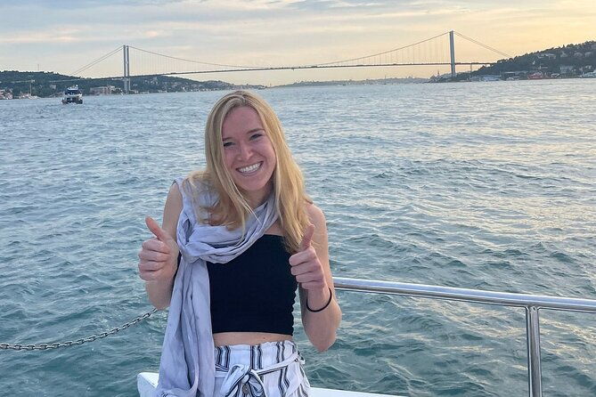 afternoon-bosphorus-cruise-luxury-yacht-with-professional-guide