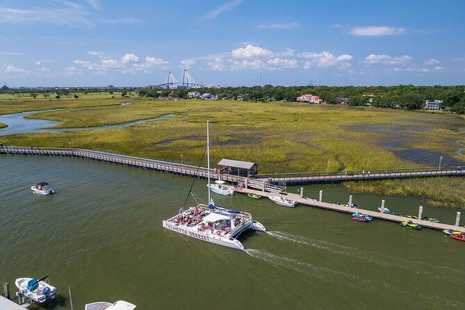 afternoon-charleston-historic-harbor-sail-lux-catamatan