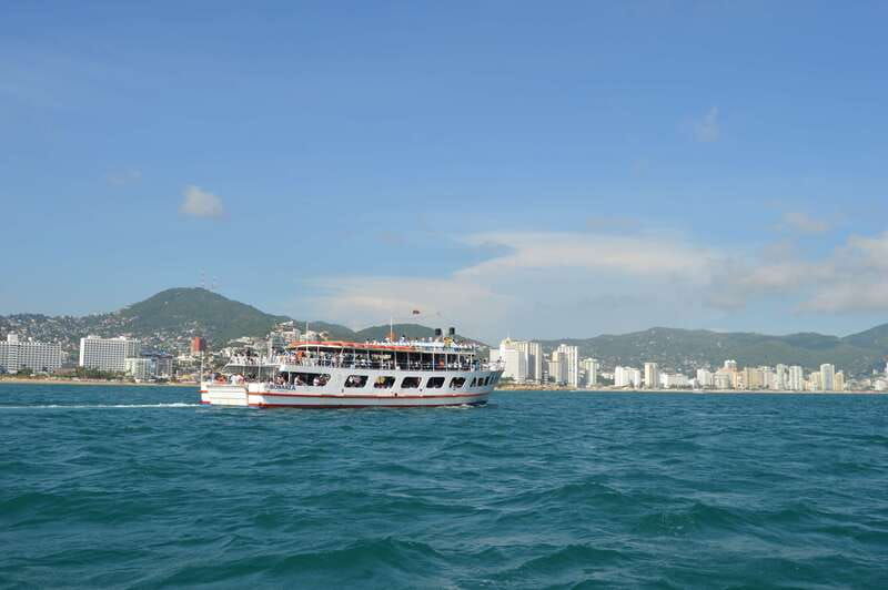 afternoon-tropical-cruise-from-acapulco