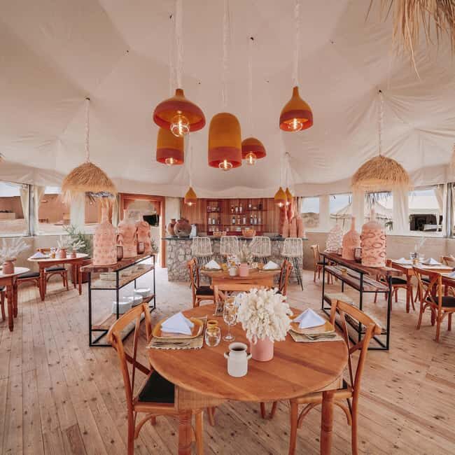 Agafay Desert Luxury Dinner w Live Music & Fire Show - FAQ