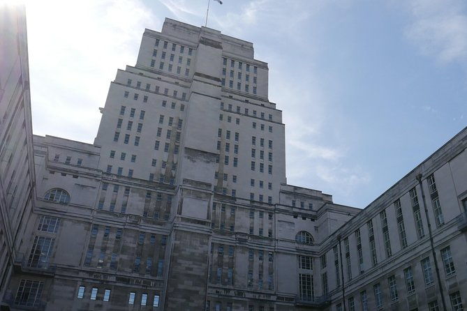 agatha-christie-london-walking-tour