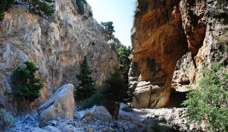 agia-irini-gorge-sougia-beach