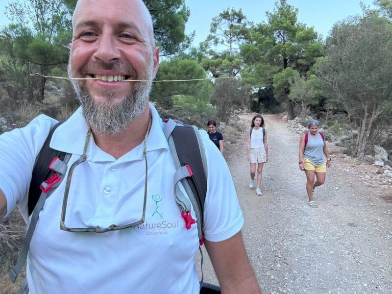agios-nikolaos-forest-yoga-and-hiking-experience