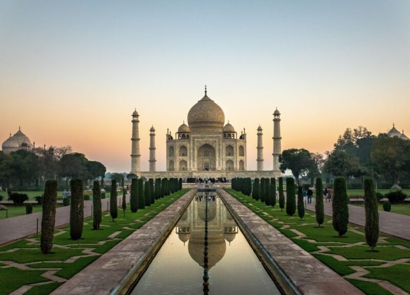Agra: 3-Hour Private Guided Walking Tour of the Taj Mahal - Why a Private Guided Tour Matters
