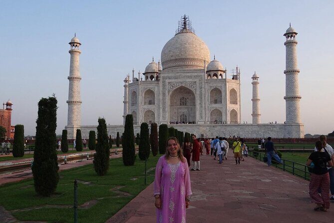 Agra City Tour By Car - FAQs