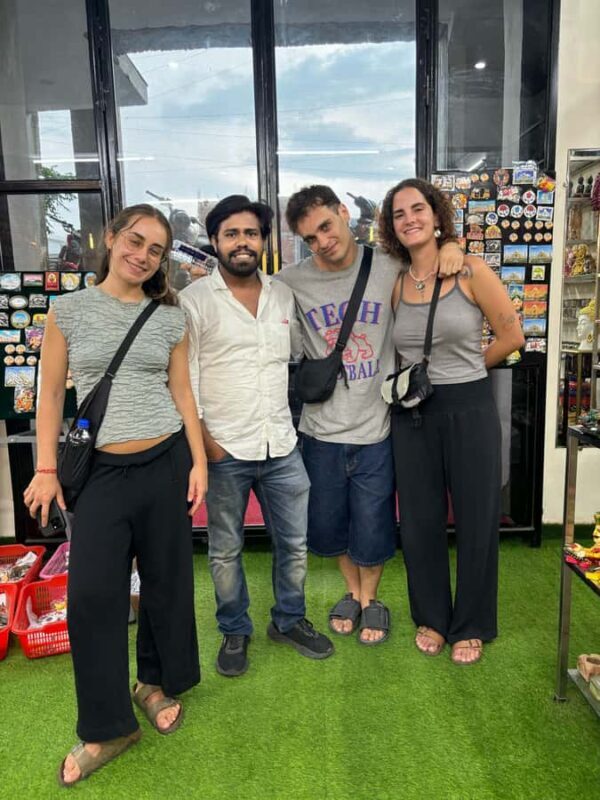 Agra: Heritage Walking Tour & Street Food Tasting & Tuk-tuk - Key Points