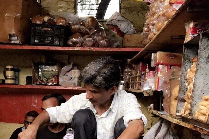 Agra Old City & Bazaar Tour, With Taj mahal & Fort. - Authenticity and Local Insights