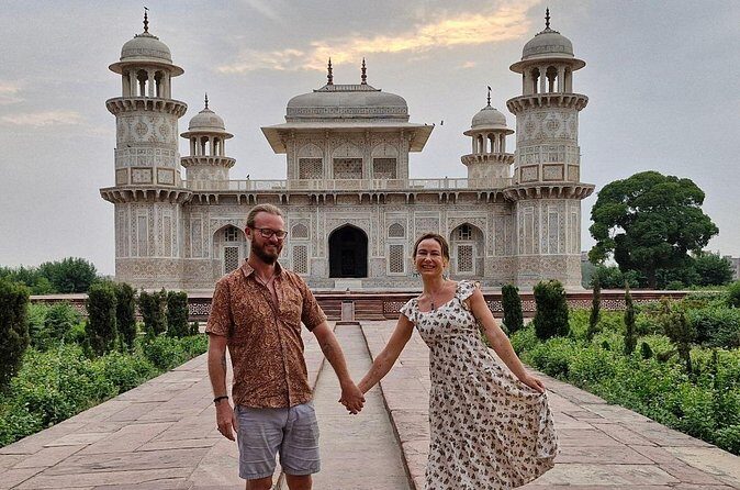 Agra Private Luxury Car Sightseeing Tour - A Detailed Look at the Tour: What’s Included and What to Expect