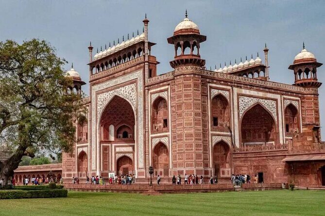 Agra: Skip-the-Line Taj Mahal & Agra Fort Private Tour - Who Is This Tour Best Suited For?