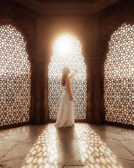 Agra: Skip-the-Line Taj Mahal Guided Tour with Option Plans - The Sum Up