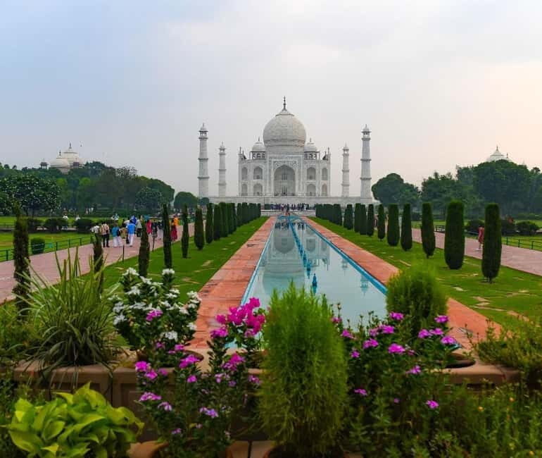 Agra: Skip-the-Line Taj Mahal & Mausoleum Guided Agra Tour - A Luxurious Break: Lunch at a 5-Star Hotel