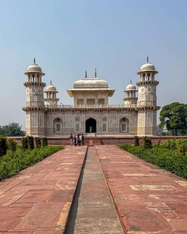 Agra: Skip-the-Line Taj Mahal with Mausoleum Express Entry - Authentic Insights from Past Travelers
