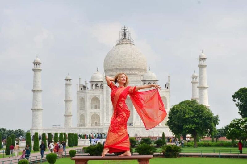 Agra: Sunrise of the Tajmahal with Skip-The-Line & Mausoleum - Transport, Timing, and Group Size