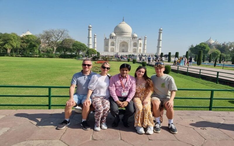 Agra: Sunrise Taj Mahal Tour with taj mahal full moon light - FAQ