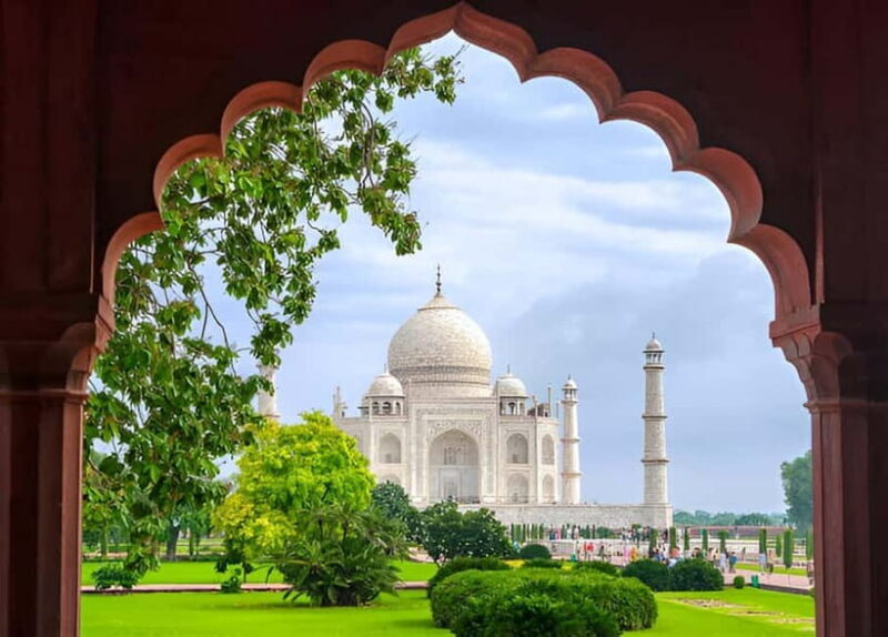 Agra: Taj Mahal, Agra Fort & Fatehpur Sikri Day Tour by Car - Exploring Agra Fort
