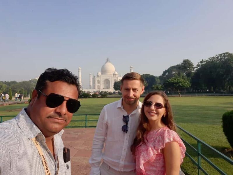 Agra: Taj Mahal and Mausoleum Guided Tour Skip-the-Line - The Experience at a Glance
