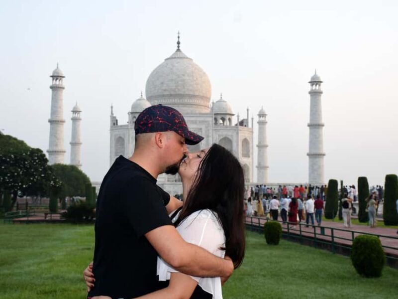 Agra: Taj Mahal Express Entry Ticket with Private Guide - The Experience in Detail: What You Can Expect