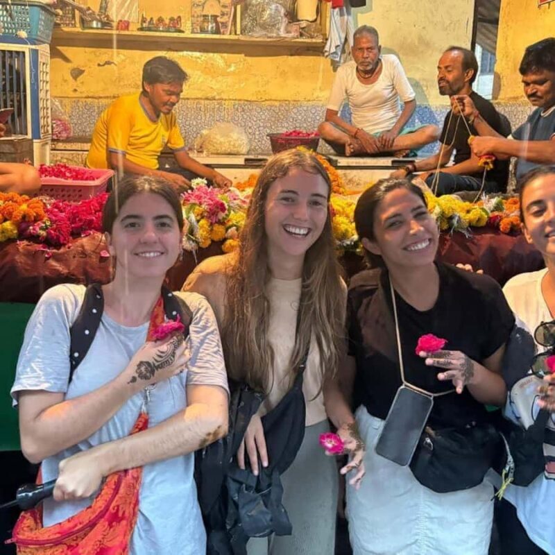 Agra: Taj Mahal Guided Tour with Street Food Tour - Practical Tips for Travelers