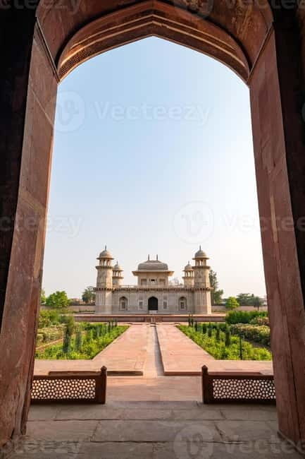 Agra: Taj Mahal Sunrise and Agra Fort Half-Day Guided Tour - The Sum Up