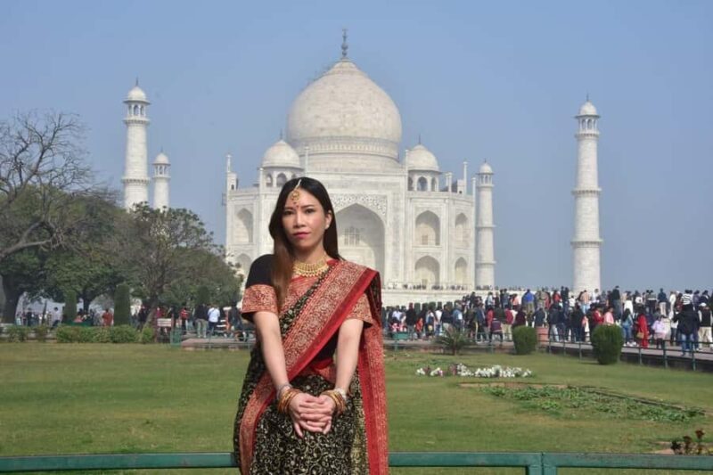 Agra: Taj Mahal Tour with Express Entry Tickets - Key Points
