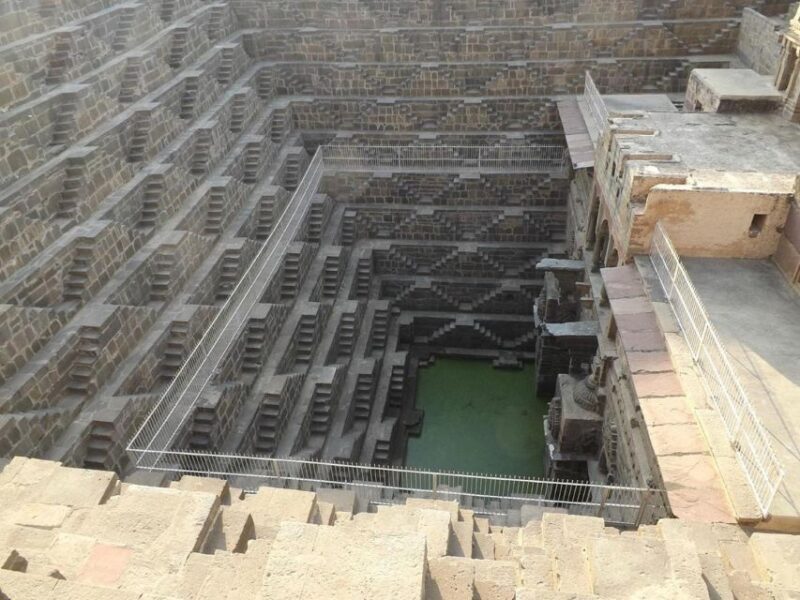 Agra to/from Jaipur with visiting stepwell & Sikri All Incl. - Who Would Love This Tour?