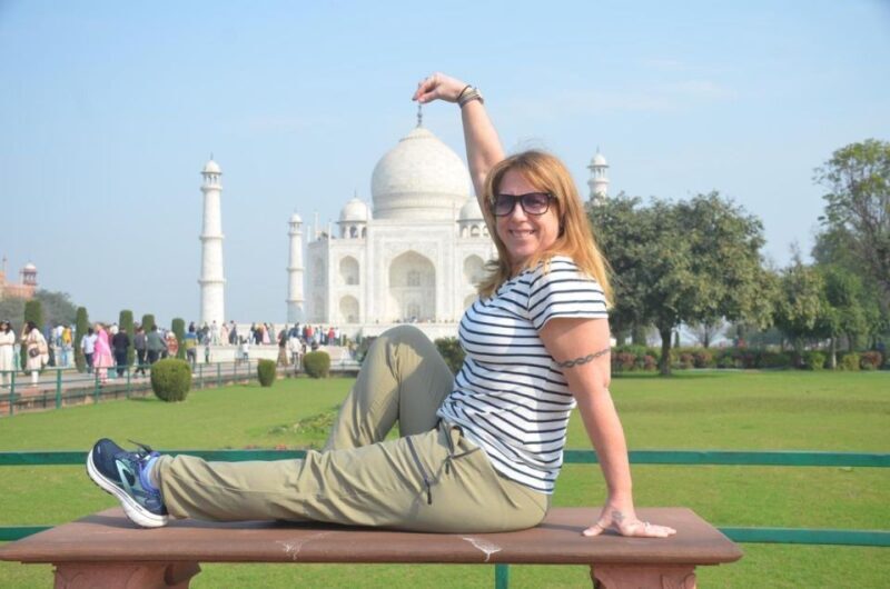 Agra:Taj Mahal Skip-The-Line Guided Tour with Breakfast - The Experience: A Closer Look at the Tour