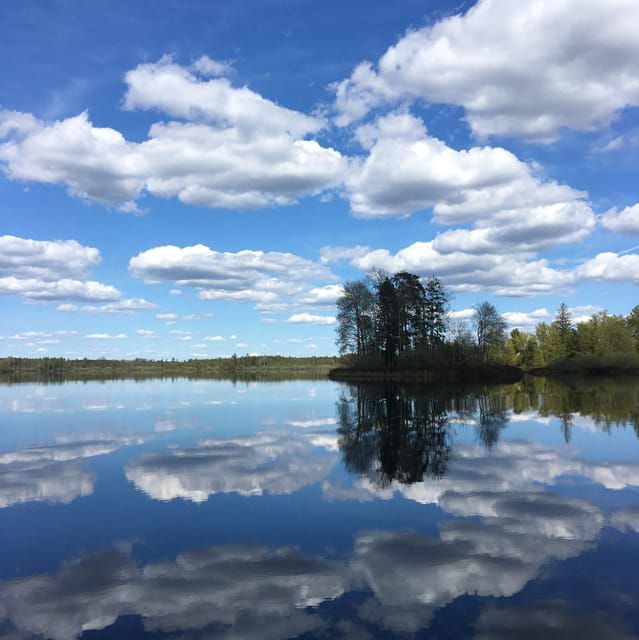 agunnaryd-canoe-rental-with-life-jackets-and-paddles