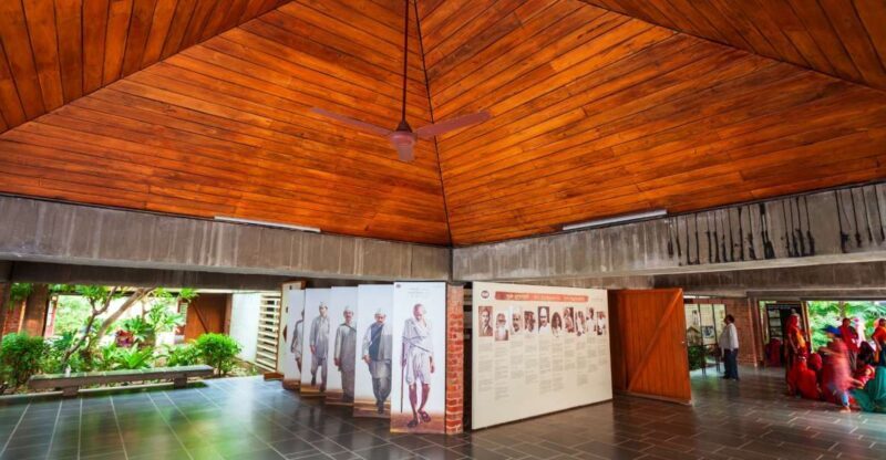 Ahmedabad: Full Day City tour with Heritage Walk & transfers - Key Points