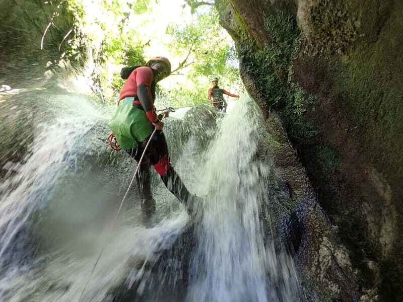 Aiguebelette: Discover canyoning - The Itinerary in Detail