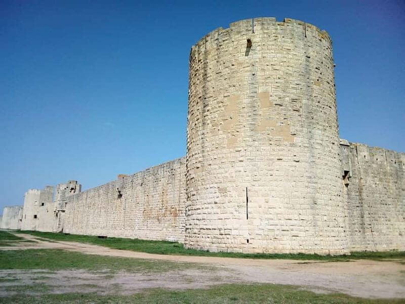 Aigues-Mortes: Private Guided Tour of city + Constance Tower - Walking the City Walls