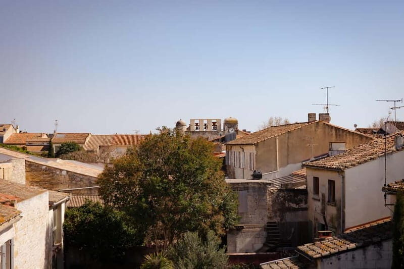 Aigues-Mortes: Private Guided Tour of city + Constance Tower - Post-Tour Freedom: Self-guided Ramparts Walk