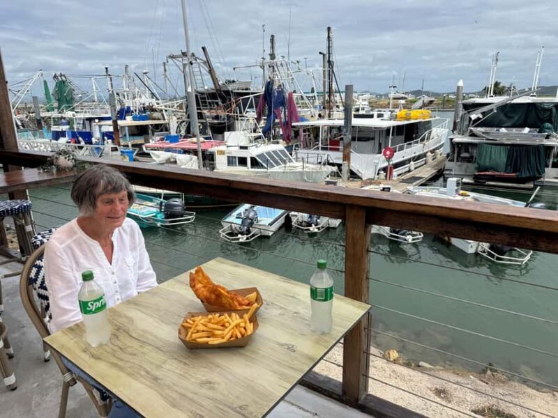 Airlie Beach: Beautiful Bowen Beaches and Seafood Day Trip. - The Grand Finale: Flagstaff Hill Lookout