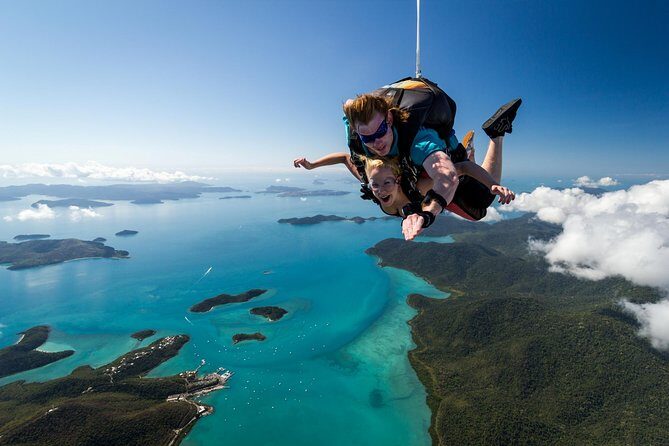Airlie Beach Tandem Skydive Over the Whitsunday Islands - The Experience in Detail
