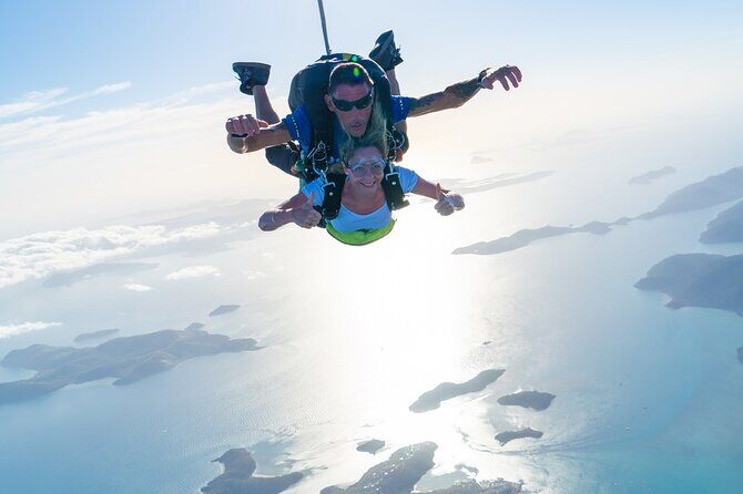 Airlie Beach Tandem Skydive Over the Whitsunday Islands - Who is This Experience Best For?