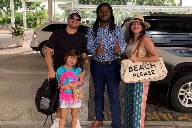 airport-atlantis-paradise-island-private-roundtrip-transportation