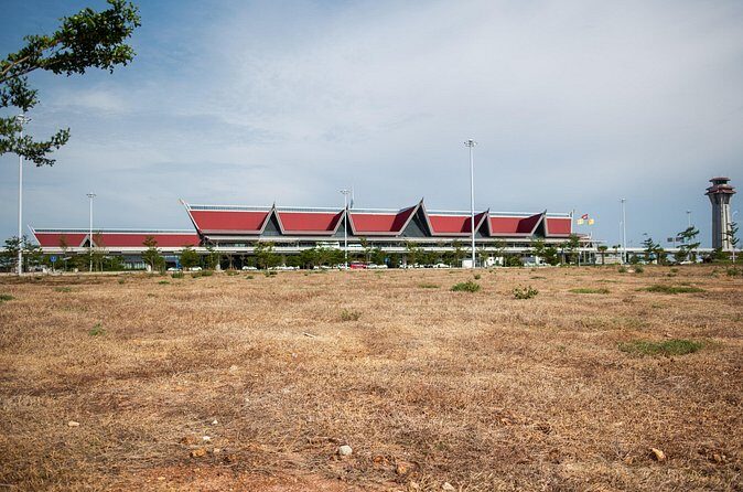 Airport Pick-up & Visit to the Spectacular Beng Mealea Ruins - Who Should Book This Tour?