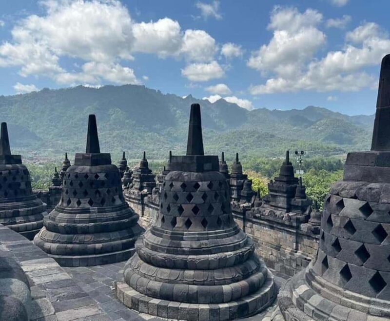 Airport Pickup Continued Borobudur or Prambanan Temple Tour - Key Points